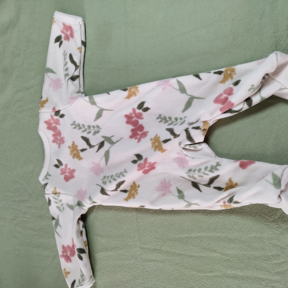 9 Piece Carter's Newborn Girl Clothing with Floral Dress and Onesies - Picture 16 of 16